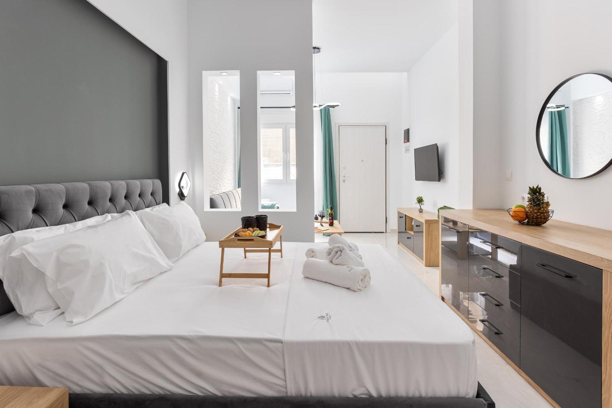 New Luxury Apartment In Downtown Салоники Экстерьер фото
